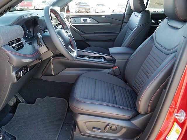 New 2026 Ford Explorer ST-Line w/ ST-Line Street Pack AWD/4WD image 10