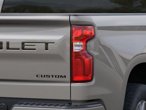 New 2026 Chevrolet Silverado 1500 Custom w/ LPO, Dark Essentials Package RWD image 11