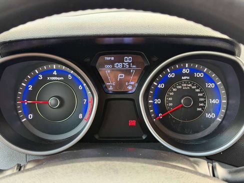 Used 2012 Hyundai Elantra Limited w/ Technology Pkg 5 FWD image 24