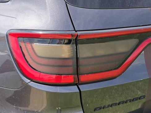 Used 2018 Dodge Durango R/T w/ Blacktop Package RWD image 7