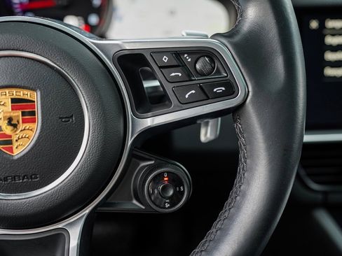 Used 2023 Porsche Cayenne Coupe w/ Premium Package image 27