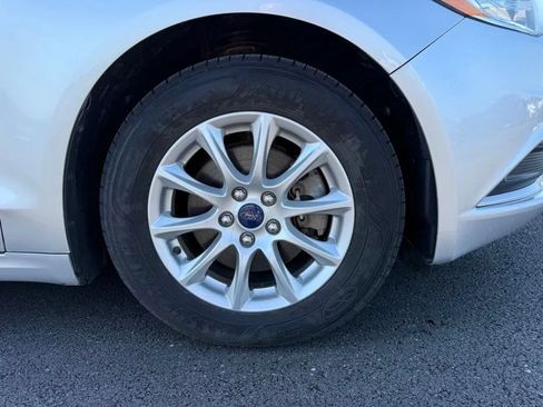 Used 2017 Ford Fusion S FWD image 10