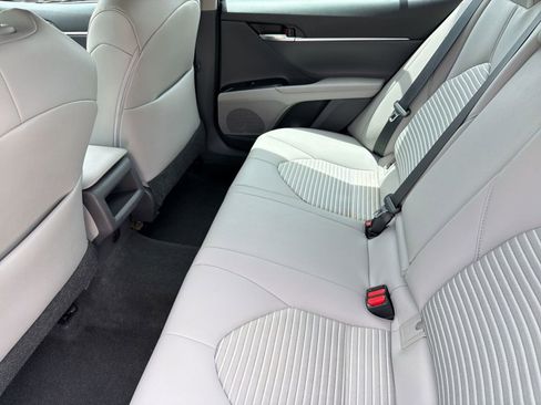 Used 2019 Toyota Camry SE FWD image 24