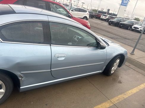 Used 2004 Chrysler Sebring Coupe FWD image 12