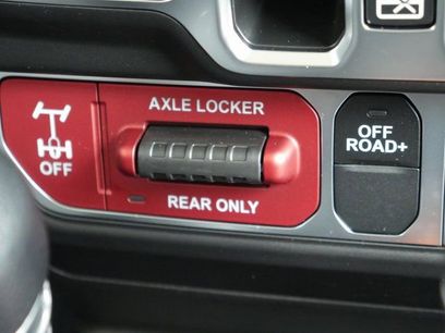 New 2025 Jeep Gladiator Mojave w/ Safety Group