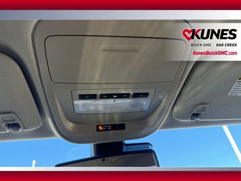 Used 2021 GMC Canyon Denali image 27