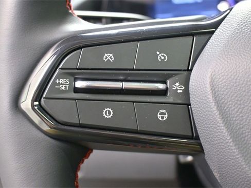 New 2026 Chevrolet Traverse RS w/ LPO, Floor Liner Package image 24