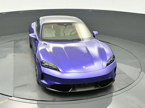 New 2026 Porsche Taycan GTS image 32