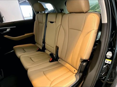 Used 2025 Audi Q7 Premium Plus image 21