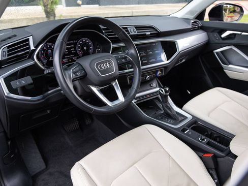 Used 2021 Audi Q3 2.0T Premium Plus AWD/4WD image 3