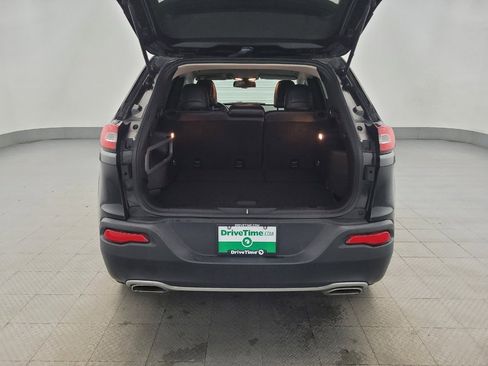 Used 2016 Jeep Cherokee Limited image 29