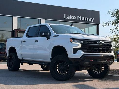Used 2023 Chevrolet Silverado 1500 LT Trail Boss w/ LT Trail Boss Premium Package AWD/4WD image 1