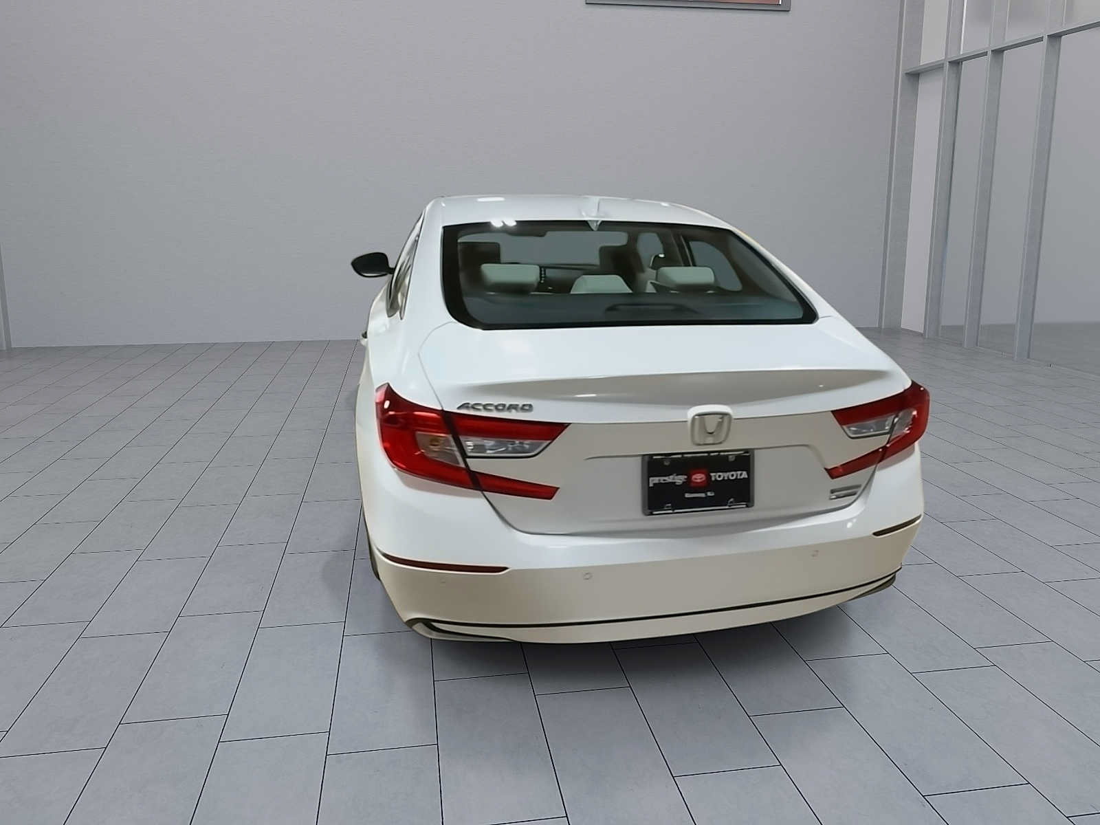 Used 2019 Honda Accord Touring image 7