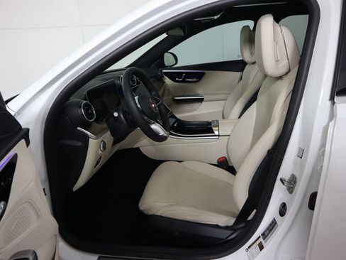 Certified 2025 Mercedes-Benz C 300 Sedan image 19