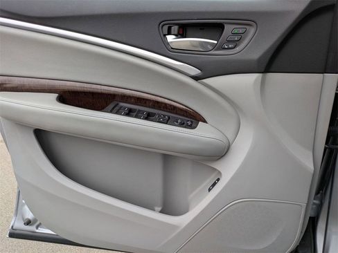 Used 2019 Acura MDX SH-AWD image 15