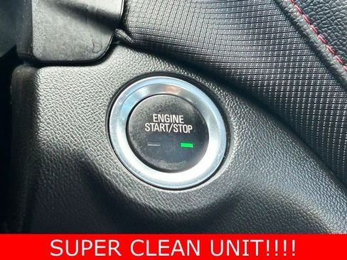 Used 2022 Chevrolet Equinox RS w/ RS Leather Package image 27