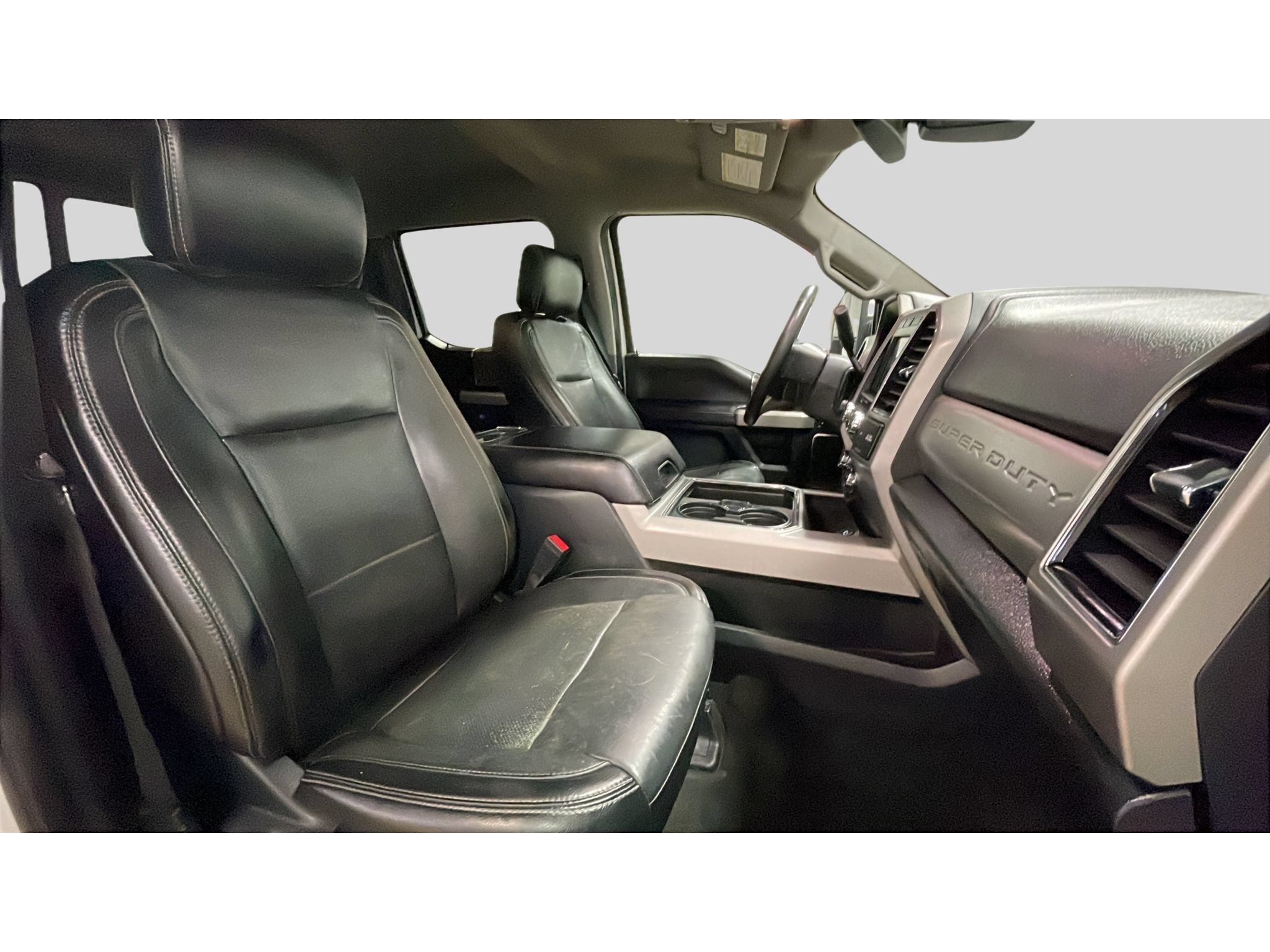 Used 2019 Ford F250 Lariat w/ Lariat Ultimate Package AWD/4WD image 17