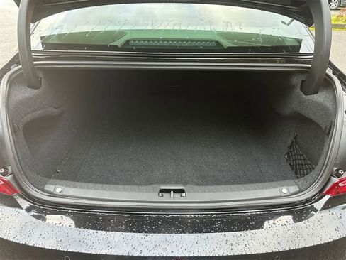 Used 2017 Volvo S90 T5 Momentum w/ Vision Package image 28