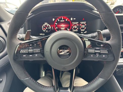 Used 2025 Nissan Z NISMO w/ Floor Mat Package image 23