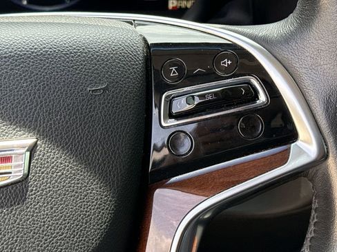 Used 2015 Cadillac Escalade Luxury RWD image 21