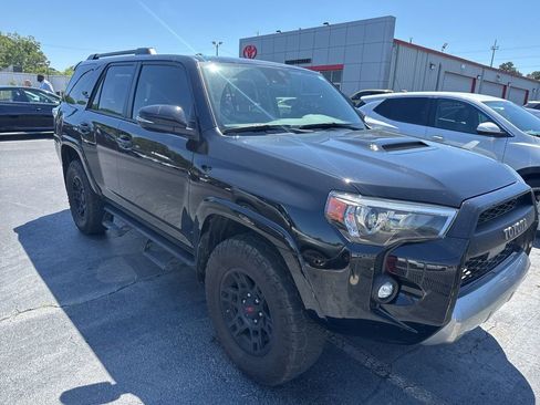 Used 2024 Toyota 4Runner TRD Off-Road Premium w/ Moonroof Package AWD/4WD image 6