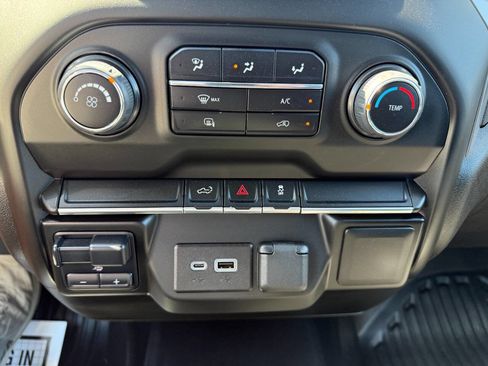 Used 2022 Chevrolet Silverado 2500 W/T w/ WT Fleet Convenience Package AWD/4WD image 18