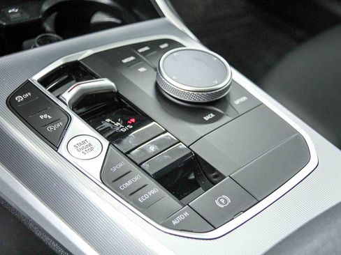 Used 2023 BMW 230i Coupe w/ Convenience Package image 20