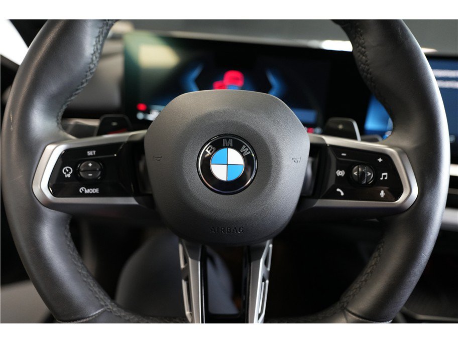 Used 2025 BMW 530i w/ M Sport Package RWD image 19