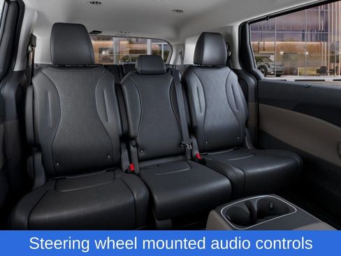 New 2026 Kia Carnival EX image 17