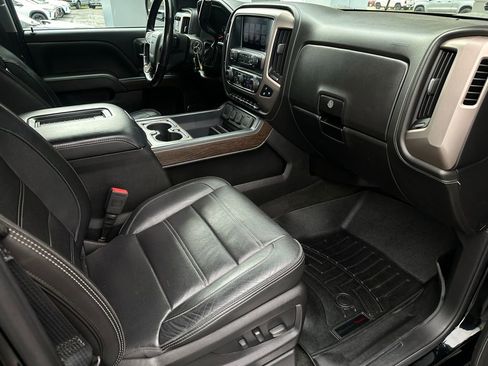 Used 2018 GMC Sierra 1500 Denali w/ Denali Ultimate Package image 16