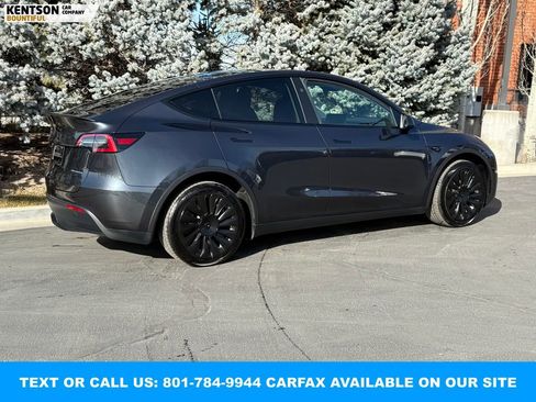 Used 2024 Tesla Model Y Long Range image 9