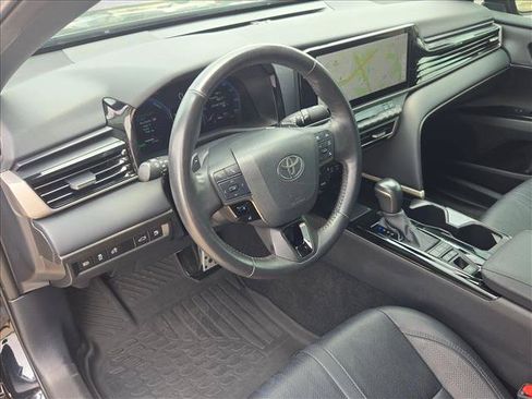 Used 2025 Toyota Camry XSE FWD image 10