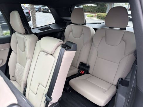 Used 2026 Volvo XC90 B6 Plus w/ Protection Package Premier AWD/4WD image 23