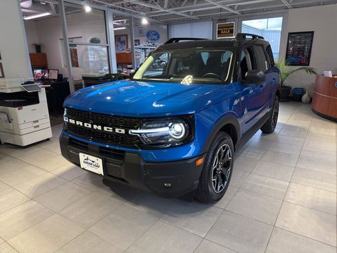 New 2025 Ford Bronco Sport Outer Banks w/ Outer Banks Tech Package+ image 11