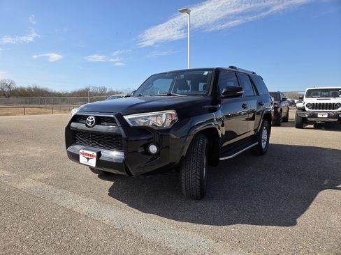 Used 2019 Toyota 4Runner SR5 Premium image 3