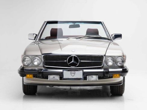 Used 1989 Mercedes-Benz 560 SL image 5