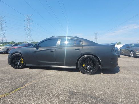 Used 2017 Dodge Charger SRT w/ Harman/Kardon Audio Group image 3