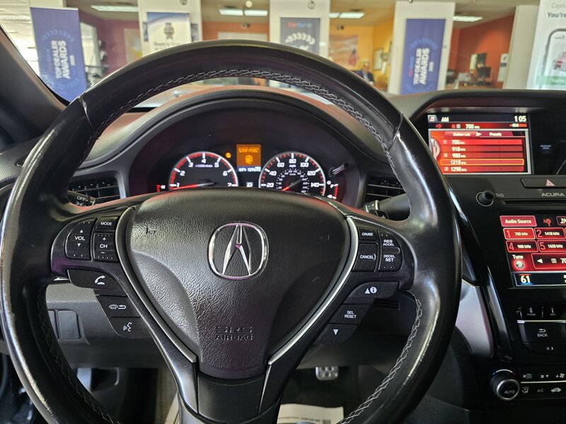 Used 2017 Acura ILX FWD image 28