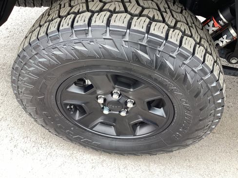 Used 2021 Jeep Gladiator Mojave image 30