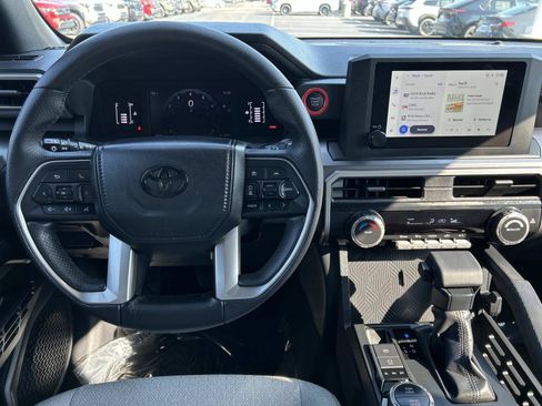 Used 2026 Toyota 4Runner SR5 AWD/4WD image 13