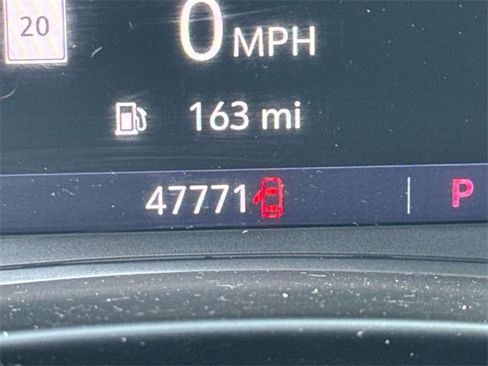 Used 2022 GMC Terrain SLT w/ Infotainment Package II image 33