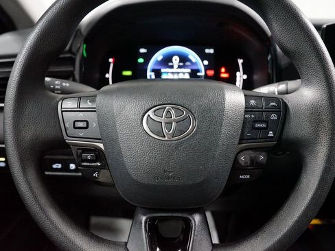 Certified 2025 Toyota Camry LE w/ Convenience Package image 12