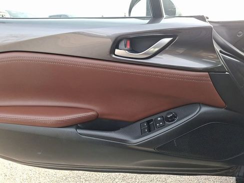 Used 2017 MAZDA MX-5 Miata RF Grand Touring image 13