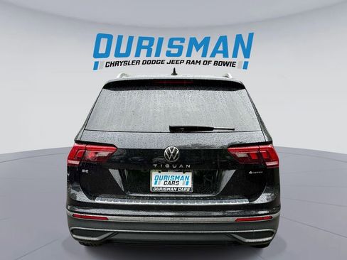 Used 2022 Volkswagen Tiguan SE AWD/4WD image 3