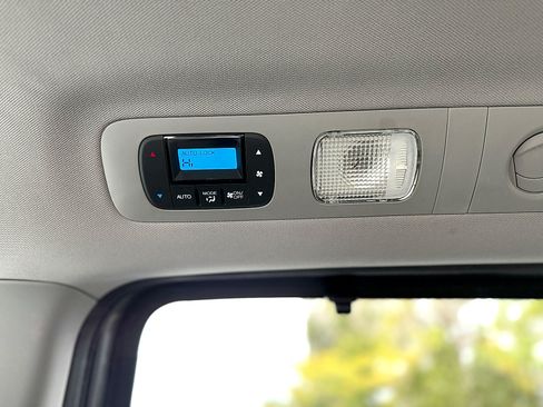 Used 2012 Honda Odyssey EX-L image 18