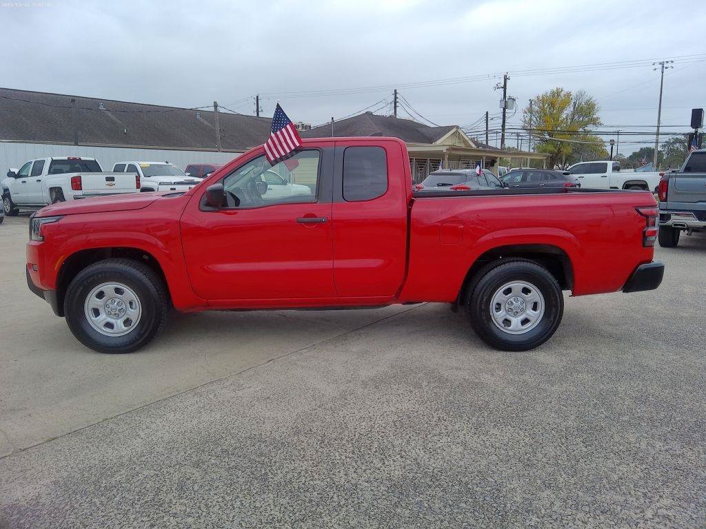 Used 2022 Nissan Frontier S RWD image 3
