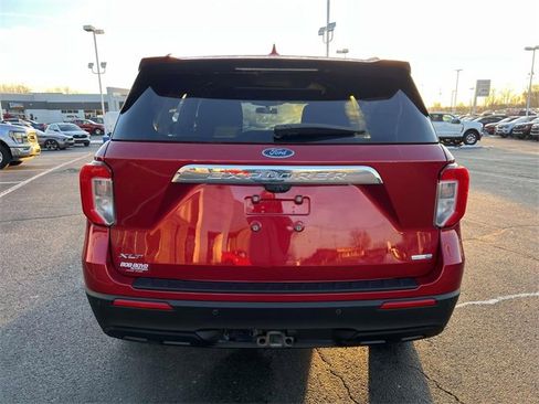 Certified 2020 Ford Explorer XLT w/ Class III Trailer Tow Package image 6
