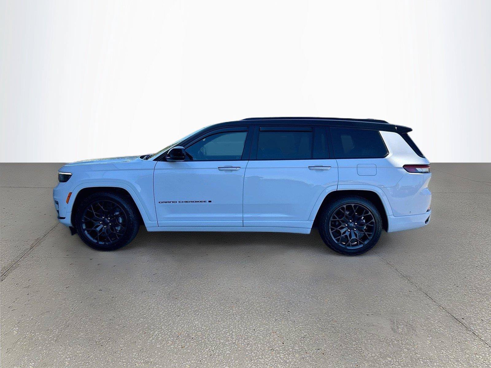 Used 2024 Jeep Grand Cherokee L Summit w/ High Altitude Package AWD/4WD image 44