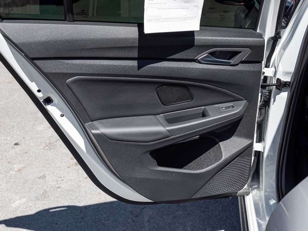Used 2025 Volkswagen GTI SE FWD image 13