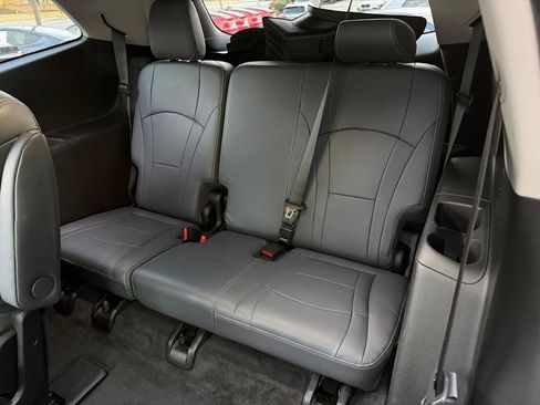 Used 2019 Buick Enclave Premium image 33